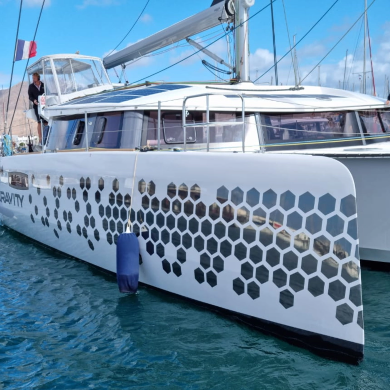 Catamaran Hull with Hexagon Graphics