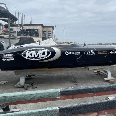KMO Marine - Powerboat